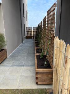 Photo de galerie - Pose de jardinière 