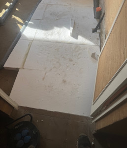 Photo de galerie - Mis en place de l'isolant