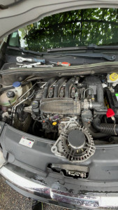 Photo de galerie - Changement alternateur 1.2 pure tech Peugeot 208