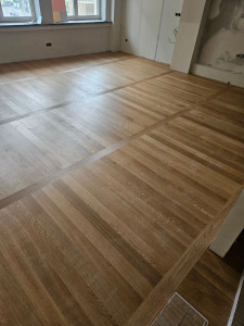 Photo de galerie - Pose en échelle, parquet collé sur chape 