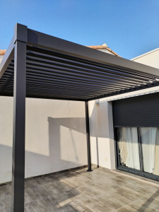 Photo de galerie - Véranda bioclimatique 