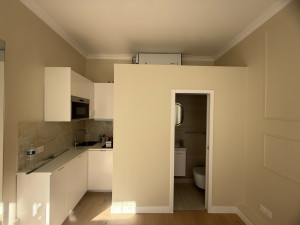 Photo de galerie - Aménagement complet : création d’une salle de bain moderne et une cuisine équipée 