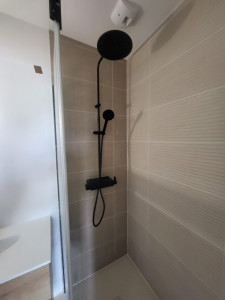 Photo de galerie - Pose de colonne de douche 