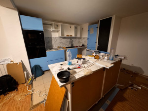 Photo de galerie - Cuisine complète avec îlot central