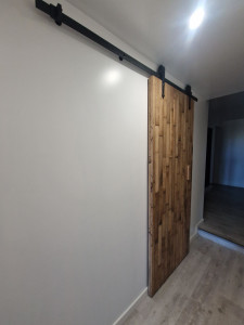Photo de galerie - Porte en bois coulissante sur mesure 