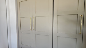 Photo de galerie - Installation POIGNÉE dressing 