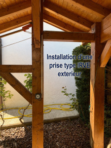 Photo de galerie - Installation de prise exterieur type IRVE