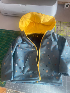 Photo de galerie - Veste enfant imperméable 
