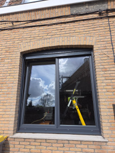 Photo de galerie - Remplacement chassis 2 ventaux volet radio monobloc  7016 renforcer 