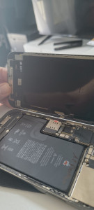 Photo de galerie - Changement de batterie smartphones, écran et autres composants 