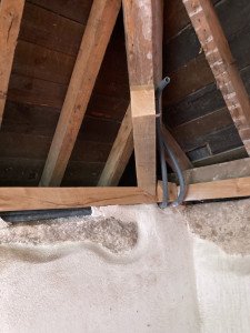 Photo de galerie - Renfort de charpente en chêne, sablières et talon d’arrêtier