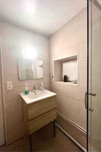 Photo de galerie - Carrelages plus montage meuble