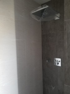 Photo de galerie - Carrelage la faiince  mur  sol Salle de bain 