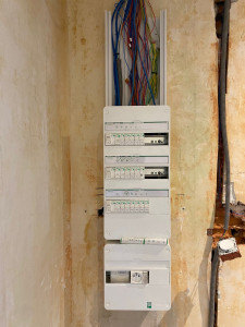 Photo de galerie - Réalisation d'un tableau électrique pour un particulier