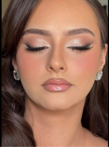 Photo de galerie - Maquillage mariée 