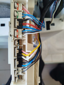 Photo de galerie - La carte électronique de la machine a laver 