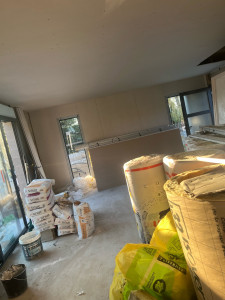 Photo de galerie - Plafond fini  démarrage doublage demi styl 120 mm (RE2020) villa neuf