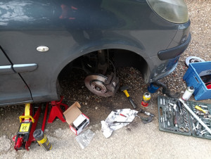 Photo de galerie - Changement freins et plaquettes Peugeot 1007