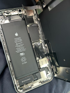 Photo de galerie - Changement d’écran iPhone 11