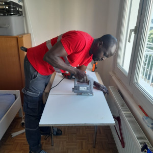 Photo de galerie - Tout travaux de montage et démontage des meubles de cuisine,étagères et meubles en kits.Ménage d’appartements avant état des lieux.