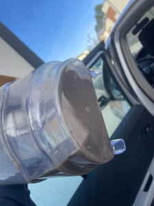 Photo de galerie - Eau d’une voiture avant la vente 