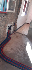 Photo de galerie - Installation sanitaire avec multicouche, boîtier avec nourrice