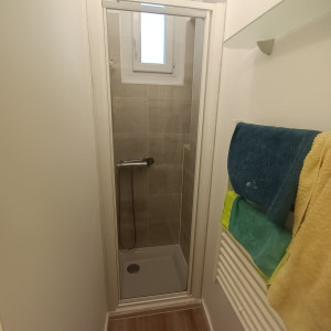 Photo de galerie - Installation parois de douche 