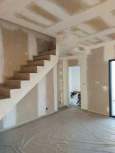 Photo de galerie - Preparation des suport  et mise en peinture 