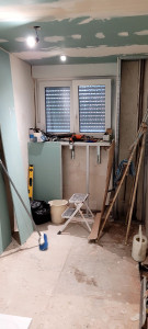 Photo de galerie - Création d'une salle de bain complète (douche,lavabo et carrelage)