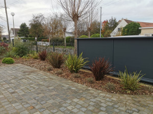 Photo de galerie - Nettoyage de massif 