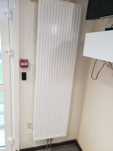 Photo de galerie - Remplacement d'un radiateur qui fuit