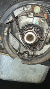 Photo de galerie - Changement pignon vilebrequin cassée entraînement d’un pignon neuf et d’un changement distribution neuf 