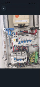 Photo de galerie - Recherche de panne sur circuit électrique. Identification du départ défectueux, contrôle des équipements alimentés, localisation du conducteur en défaut et remise en service de l’installation après mise en sécurité. 