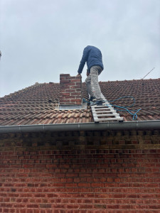 Photo de galerie - Abattage de cheminée 