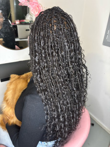 Photo de galerie - Faux locks avec boucles sur vrai locks 