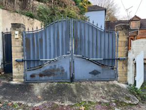 Photo de galerie - Remplacement motorisation portail battant