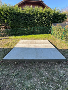 Photo de galerie - Dalle en béton pour abri jardin à Douvaine 