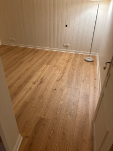 Photo de galerie - Parquet contrecollé chêne massif flottant 