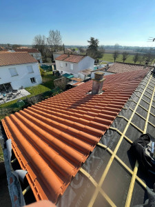 Photo de galerie - Reparation de toiture, ancienne Reparation, dans pose de VELUX et d'isolation
