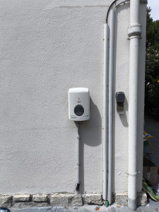 Photo de galerie - Borne de recharge 7,4 kva
