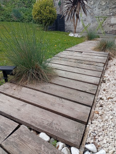 Photo de galerie - Chemin en bois 