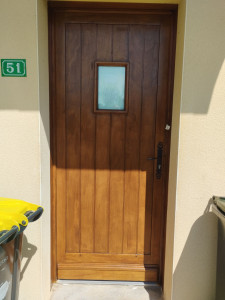 Photo de galerie - Puis 3 couches de vernis, et peinture noire sur la poignée... la voilà répartie pour plusieurs années...