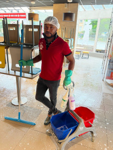 Photo de galerie - Nettoyage de salle