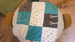 Photo de galerie - Ceci est un tapis d'éveil que j'ai cousu moi même pour une naissance
