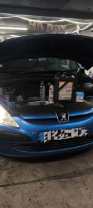 Photo de galerie - Révision huile moteur et filtre avec traitement moteur, a fin prolongée la durée de vie du moteur 