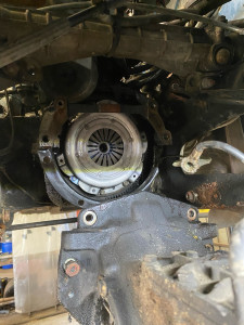 Photo de galerie - Remplacement kit embrayage Renault 4 L 