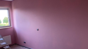 Photo de galerie - Passe d enduit et pose d une primaire et une couche de couleur 