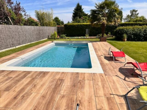 Photo de galerie - Terrasse autour piscine après 