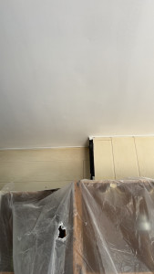 Photo de galerie - Rebouchage terminer avec couche de peinture faite 