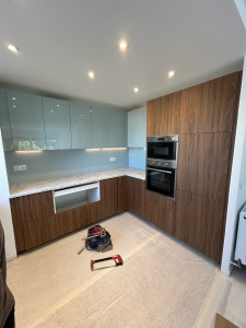 Photo de galerie - Spots /Led meuble/Prises plans de travail 